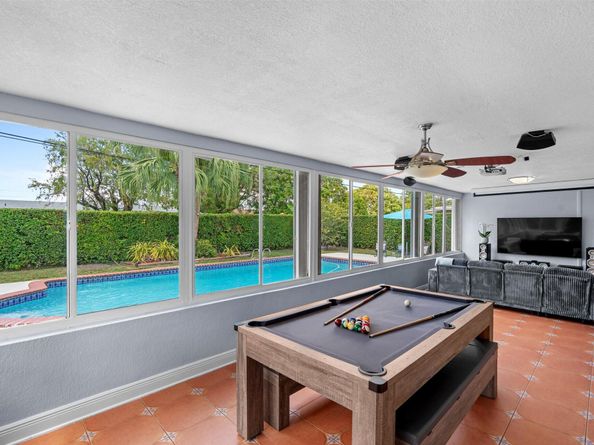 8341 SW 14th Street, Miami FL 33144