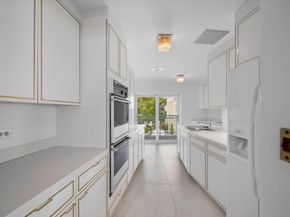 100 Royal Palm Way A2, Palm Beach FL 33480