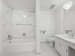 100 Royal Palm Way A2, Palm Beach FL 33480