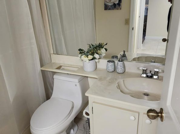 9655 N Belfort Cir 211, Tamarac FL 33321