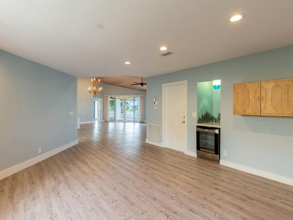 9005 Baybury Lane, West Palm Beach FL 33411