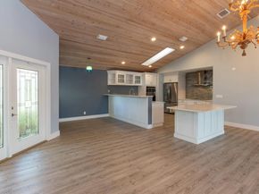 9005 Baybury Lane, West Palm Beach FL 33411