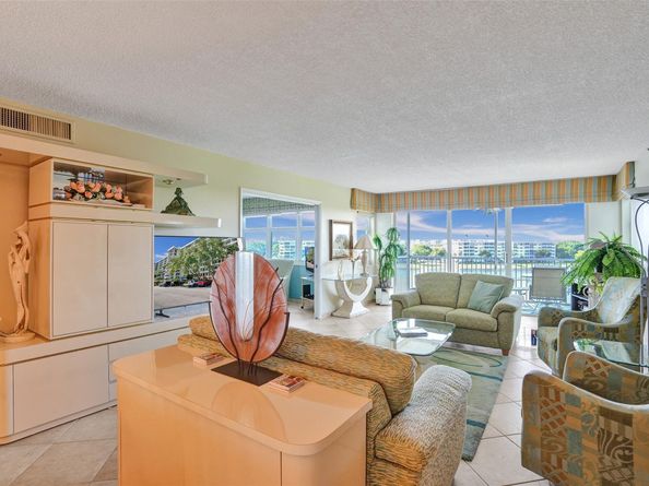 2900 N Course Dr 602, Pompano Beach FL 33069