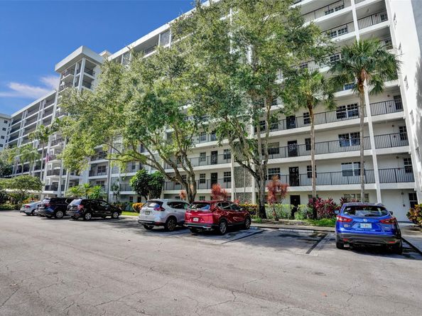2900 N Course Dr 602, Pompano Beach FL 33069