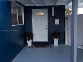 3240 SW 17th Street, Fort Lauderdale FL 33312