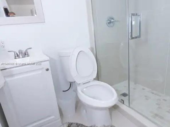 3240 SW 17th Street, Fort Lauderdale FL 33312