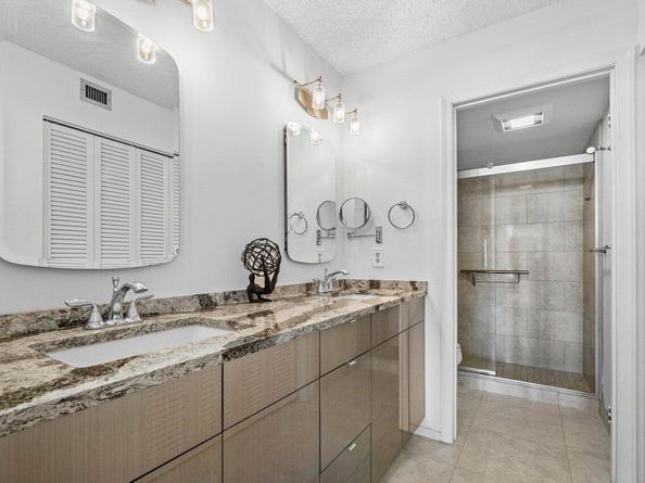 5380 N Ocean Drive 5g, Riviera Beach FL 33404
