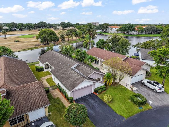 221 SW 87th Ter, Plantation FL 33324