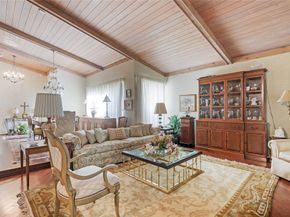 221 SW 87th Ter, Plantation FL 33324