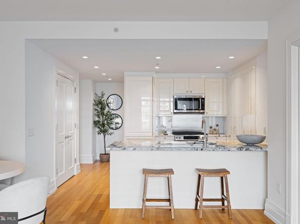 130 S 18TH Street 501, Philadelphia PA 19103