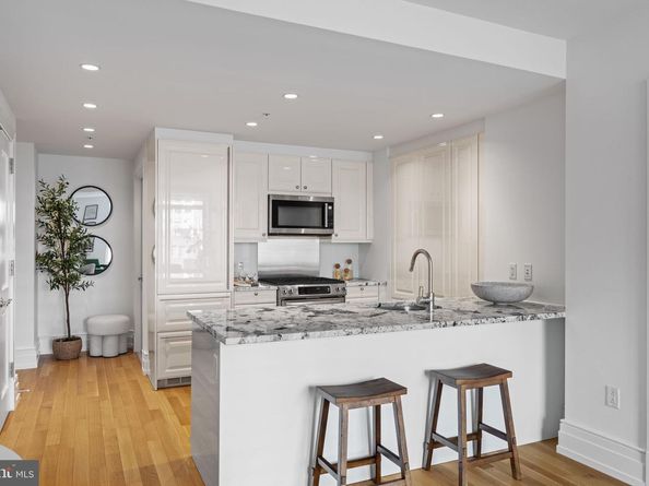 130 S 18TH Street 501, Philadelphia PA 19103
