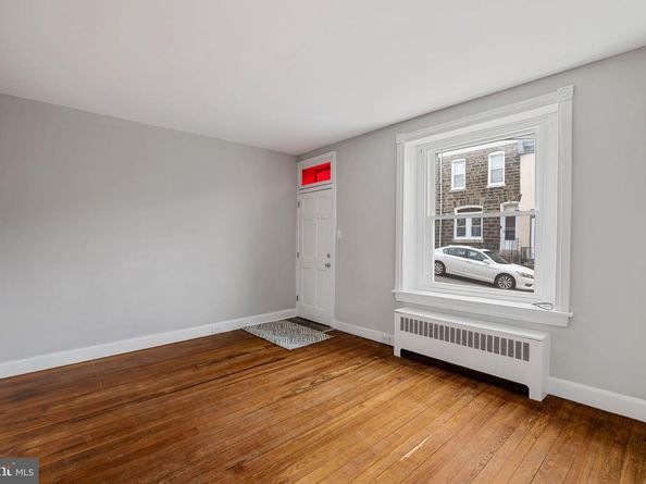 213 Dawson Street, Philadelphia PA 19128