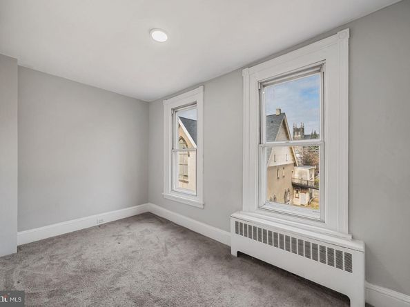 213 Dawson Street, Philadelphia PA 19128