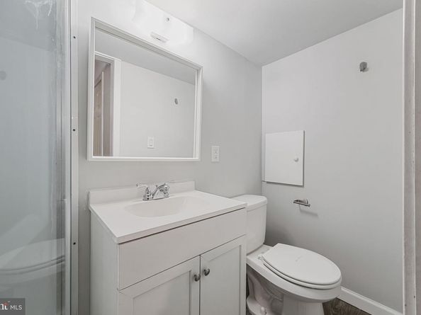 213 Dawson Street, Philadelphia PA 19128