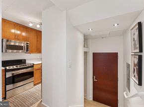809 6TH Street NW 15, Washington DC 20001
