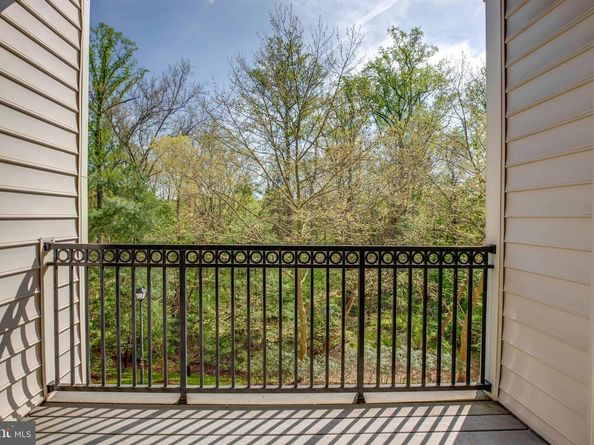 20804 Noble Terrace 208, Sterling VA 20165