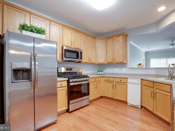20804 Noble Terrace 208, Sterling VA 20165