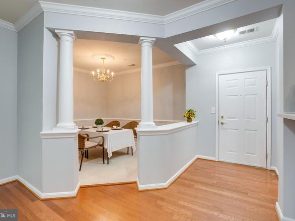 20804 Noble Terrace 208, Sterling VA 20165