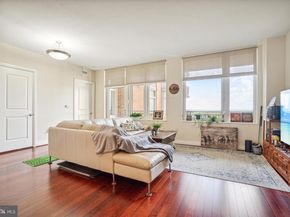 8220 Crestwood Heights Drive 1403, Mclean VA 22102