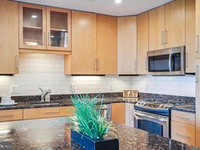 8220 Crestwood Heights Drive 1403, Mclean VA 22102