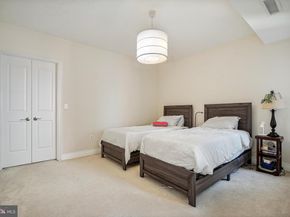 8220 Crestwood Heights Drive 1403, Mclean VA 22102