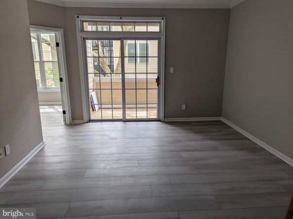 8183 Carnegie Hall Court 209, Vienna VA 22180