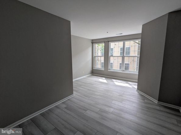 8183 Carnegie Hall Court 209, Vienna VA 22180