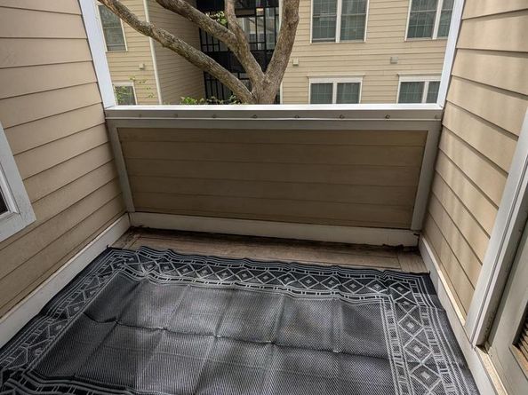 8183 Carnegie Hall Court 209, Vienna VA 22180