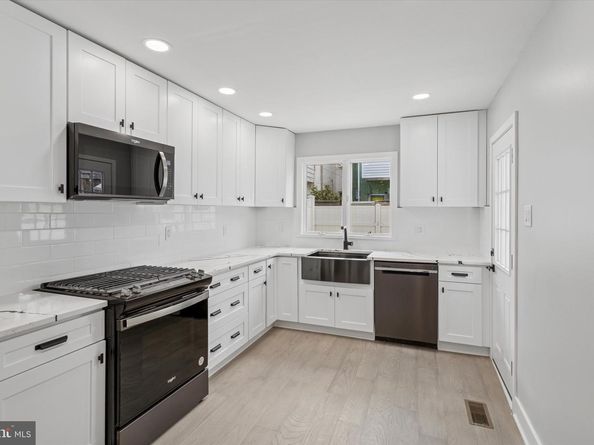 130 Fitzgerald Street, Philadelphia PA 19148