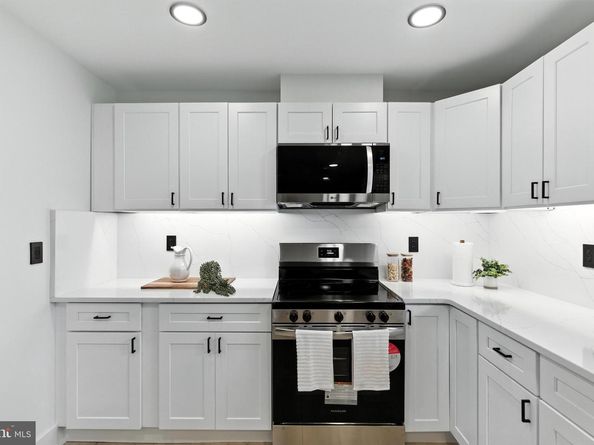 2611 Linconia Avenue, Feasterville Trevose PA 19053