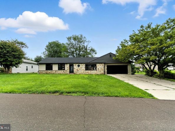 2611 Linconia Avenue, Feasterville Trevose PA 19053