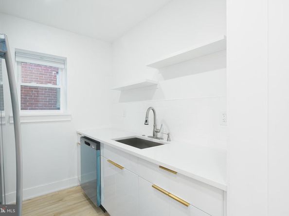 1949 N 32nd Street, Philadelphia PA 19121