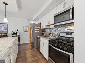 2101 Chestnut Street 819, Philadelphia PA 19103