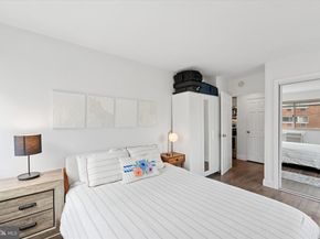 2101 Chestnut Street 819, Philadelphia PA 19103