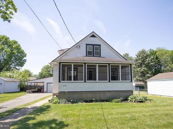 1080 Buttonwood Avenue