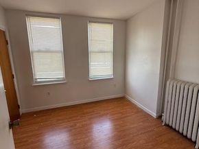 1833 S 5TH Street, Philadelphia PA 19148