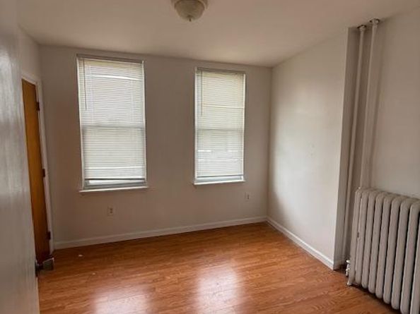 1833 S 5TH Street, Philadelphia PA 19148