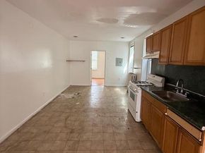 1833 S 5TH Street, Philadelphia PA 19148