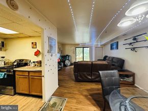 7525 Calvert Street, Philadelphia PA 19152