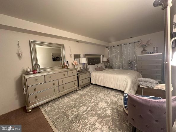 7525 Calvert Street, Philadelphia PA 19152