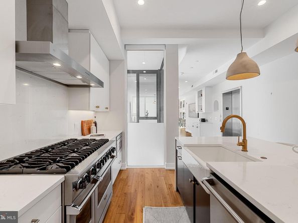 262 S 16TH Street 7, Philadelphia PA 19102