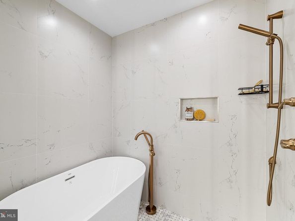 262 S 16TH Street 7, Philadelphia PA 19102