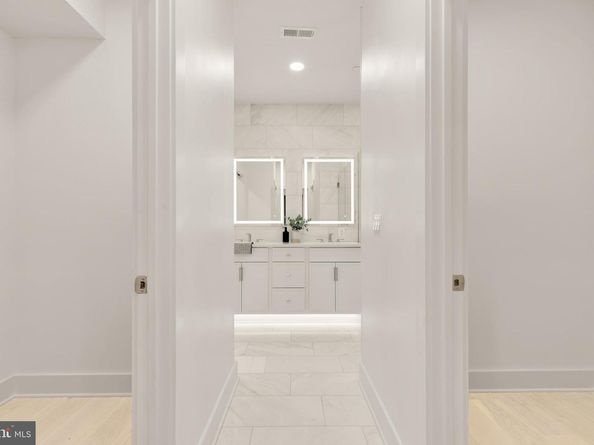 507 L Street NE 3B, Washington DC 20002