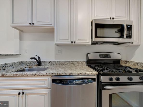 2725 39TH Street NW 307, Washington DC 20007