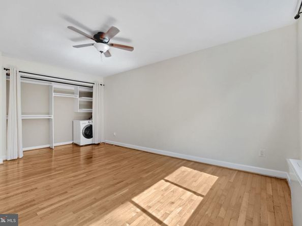 2725 39TH Street NW 307, Washington DC 20007