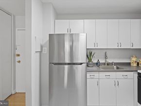 1260 21st Street NW 108, Washington DC 20036
