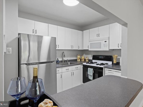 1260 21st Street NW 108, Washington DC 20036