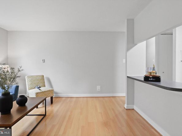 1260 21st Street NW 108, Washington DC 20036