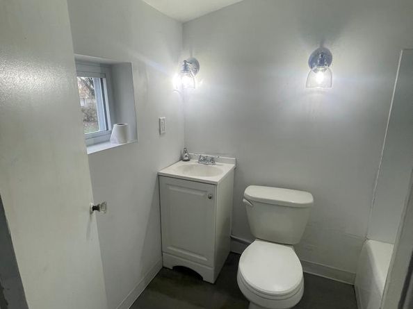 1417 E 13TH Street, Crum Lynne PA 19022