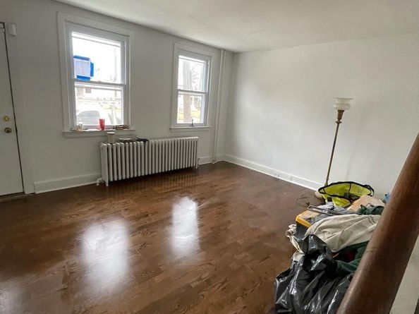 1417 E 13TH Street, Crum Lynne PA 19022